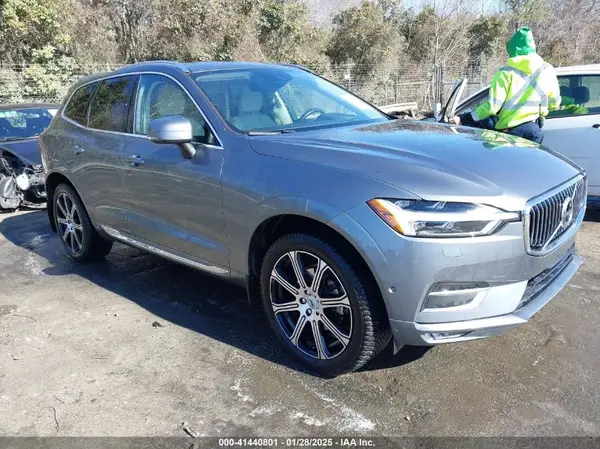 YV4102RL7J1023409 2018 VOLVO XC60 - Image 1