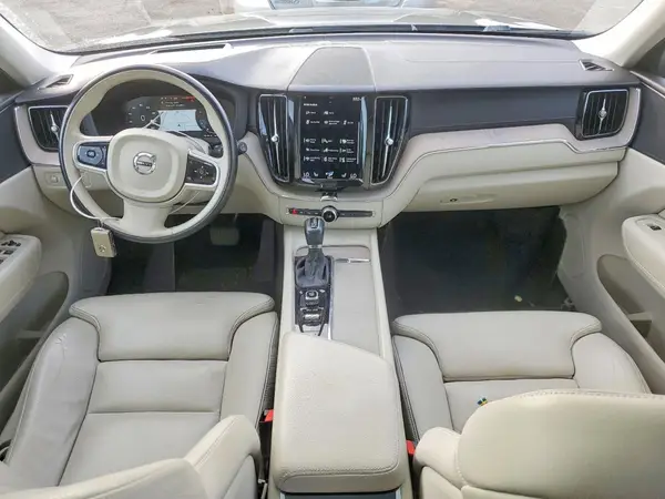 YV4102RL7J1034667 2018 VOLVO XC60 - Image 8