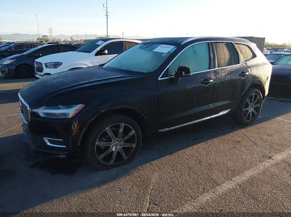 YV4102RL7L1565077 2020 VOLVO XC60 - Image 2