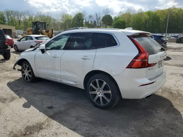 YV4102RL7M1738419 2021 VOLVO XC60 - Image 2