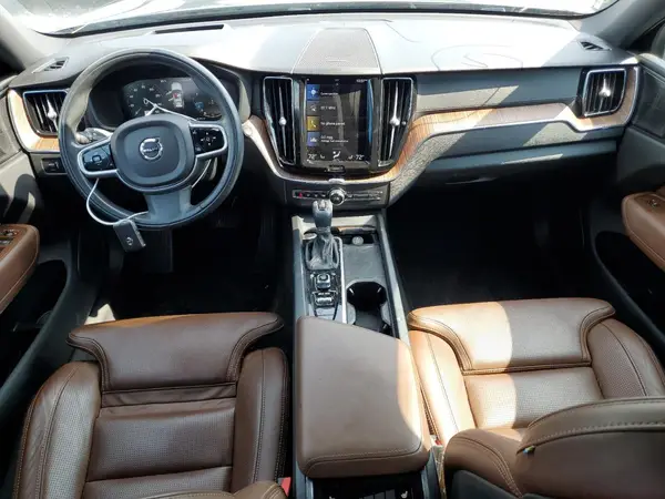 YV4102RL7M1805231 2021 VOLVO XC60 - Image 8