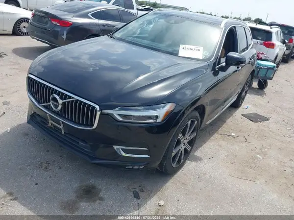 YV4102RL8J1030126 2018 VOLVO XC60 - Image 2