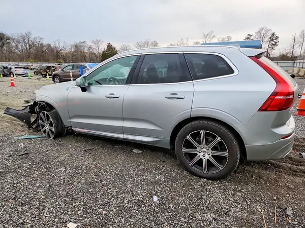 YV4102RL8J1033396 2018 VOLVO XC60 - Image 2