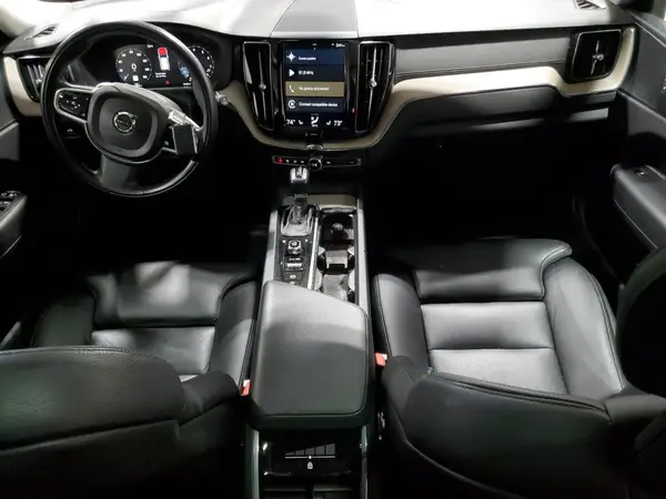 YV4102RL8J1096241 2018 VOLVO XC60 - Image 8