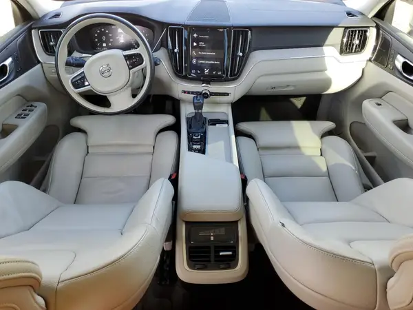 YV4102RL8L1609328 2020 VOLVO XC60 - Image 8