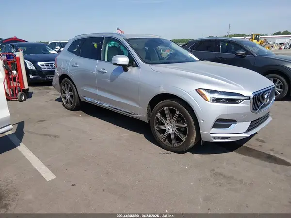 YV4102RL8M1829361 2021 VOLVO XC60 - Image 1