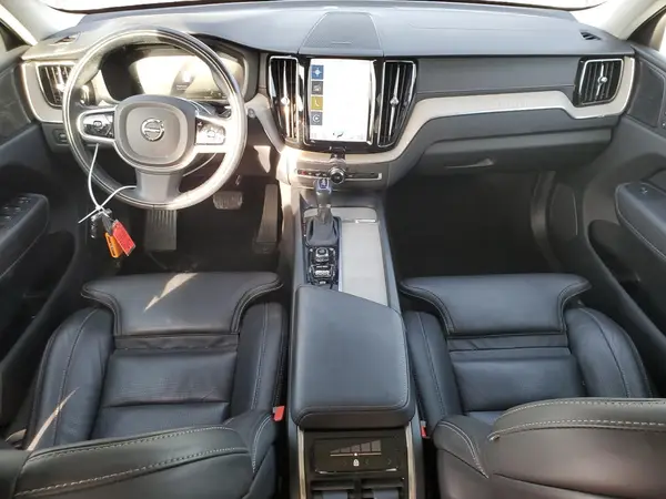 YV4102RL8M1835127 2021 VOLVO XC60 - Image 8
