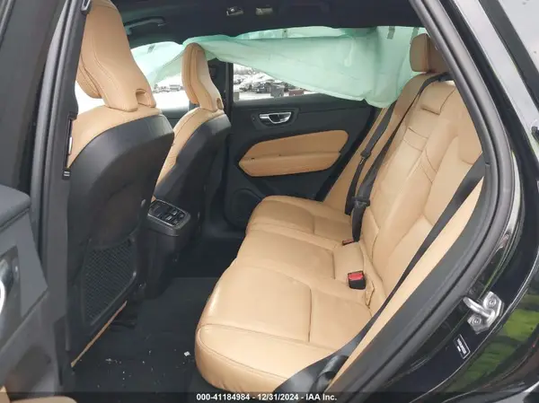 YV4102RL8M1835208 2021 VOLVO XC60 - Image 8