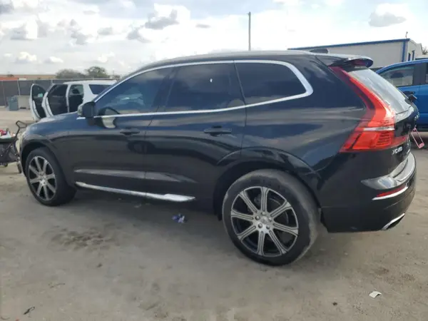 YV4102RL8M1868869 2021 VOLVO XC60 - Image 2