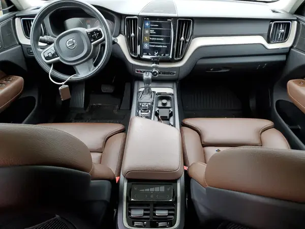 YV4102RL9L1499681 2020 VOLVO XC60 - Image 8