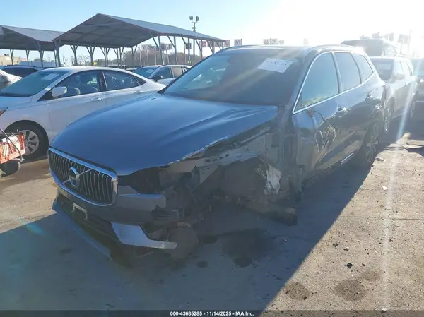 YV4102RL9M1721623 2021 VOLVO XC60 - Image 2