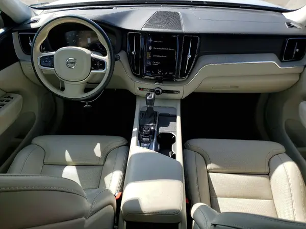 YV4102RL9M1794295 2021 VOLVO XC60 - Image 8