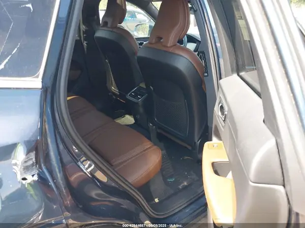 YV4102RLXM1698014 2021 VOLVO XC60 - Image 8