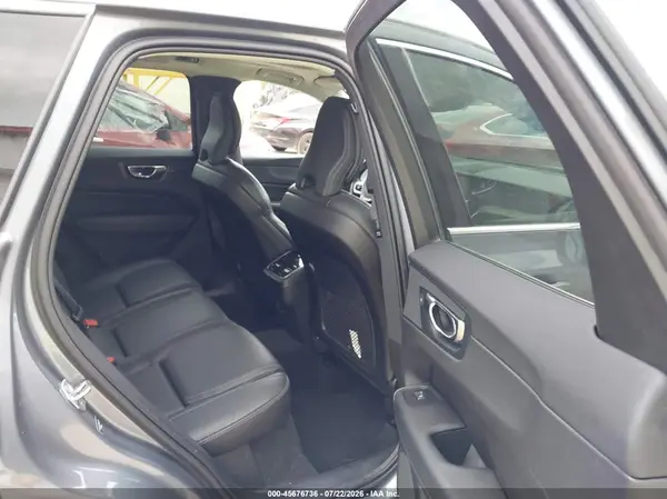 YV4102RLXM1865794 2021 VOLVO XC60 - Image 8