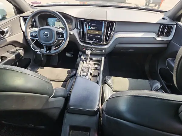 YV4102RM3J1050003 2018 VOLVO XC60 - Image 8