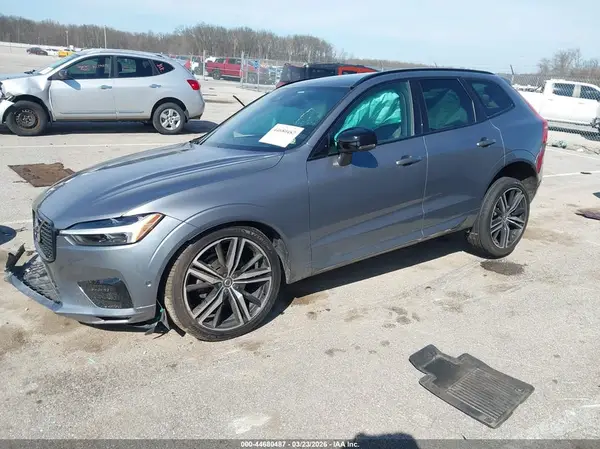 YV4102RM7M1821583 2021 VOLVO XC60 - Image 2