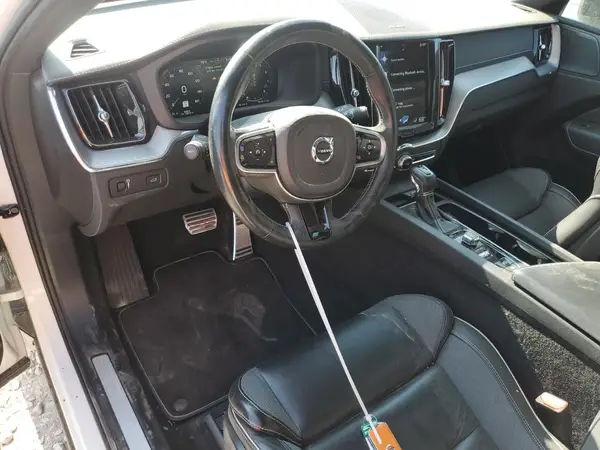 YV4102RM9M1709593 2021 VOLVO XC60 - Image 8