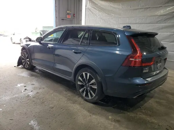 YV4102WK1N2092446 2022 VOLVO V60 - Image 2