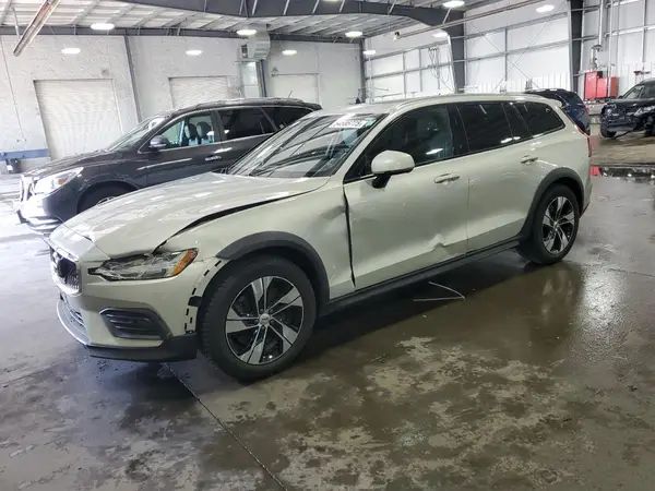YV4102WK3L1037371 2020 VOLVO V60 - Image 1