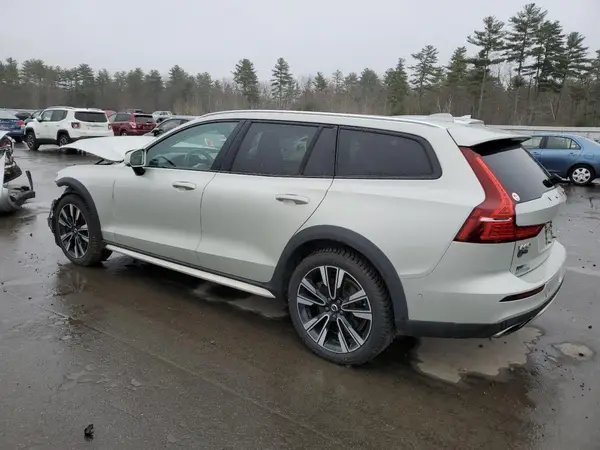 YV4102WKXL1030871 2020 VOLVO V60 - Image 2