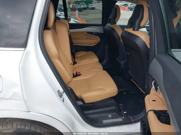 YV4102XK0G1085009 2016 VOLVO XC90 - Image 8