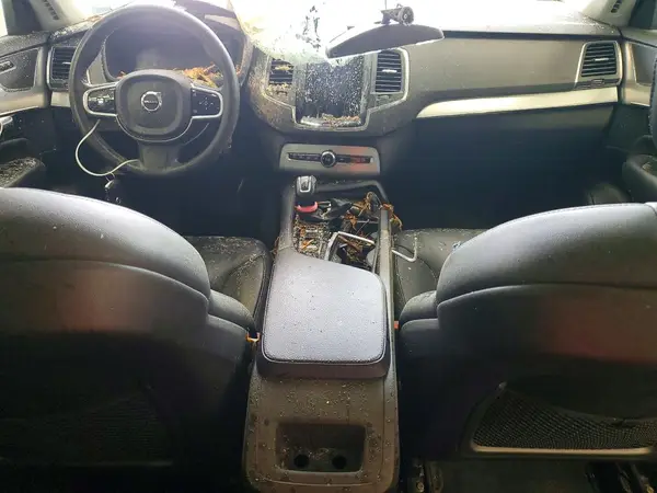 YV4102XK0H1139135 2017 VOLVO XC90 - Image 8