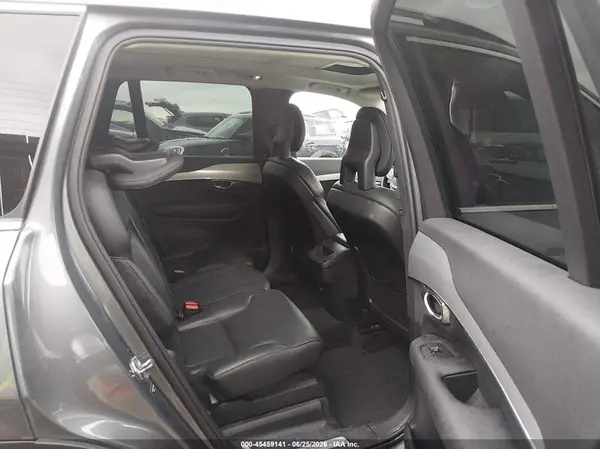 YV4102XK1G1068008 2016 VOLVO XC90 - Image 8
