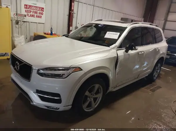 YV4102XK3H1116979 2017 VOLVO XC90 - Image 2