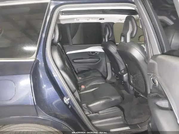 YV4102XK4G1073932 2016 VOLVO XC90 - Image 8