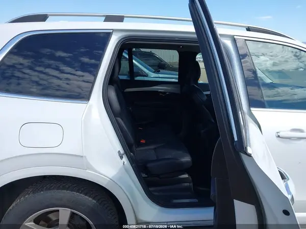 YV4102XK6G1056761 2016 VOLVO XC90 - Image 8