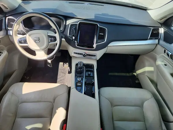 YV4102XK7G1057076 2016 VOLVO XC90 - Image 8