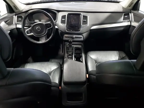 YV4102XK7G1093432 2016 VOLVO XC90 - Image 8