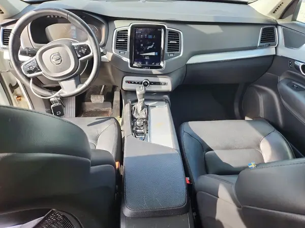 YV4102XK8G1076073 2016 VOLVO XC90 - Image 8
