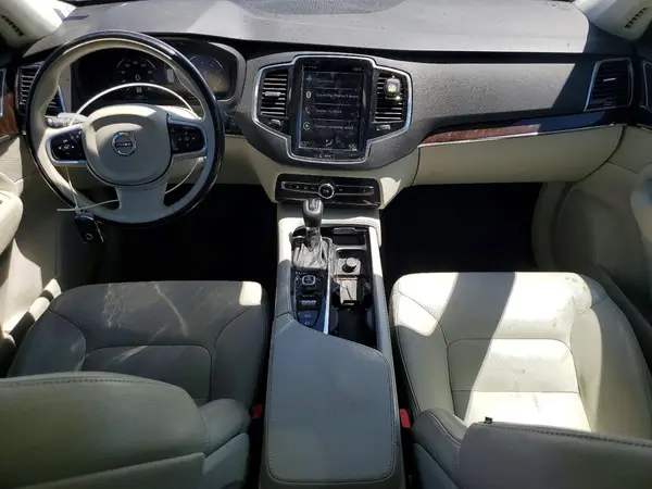YV4102XK9H1138579 2017 VOLVO XC90 - Image 8