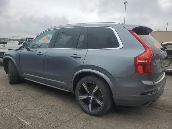 YV4102XM8J1323472 2018 VOLVO XC90 - Image 2