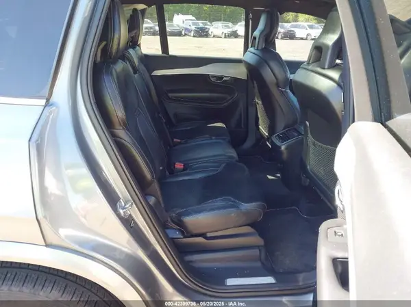 YV4102XMXH1122392 2017 VOLVO XC90 - Image 8