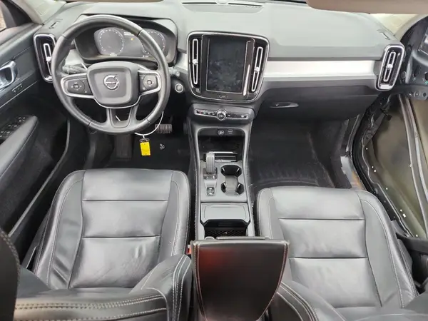 YV4162UK0K2048094 2019 VOLVO XC40 - Image 8