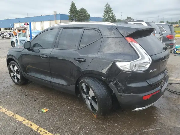 YV4162UK0K2053599 2019 VOLVO XC40 - Image 2