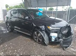 YV4162UK0K2096209 2019 VOLVO XC40