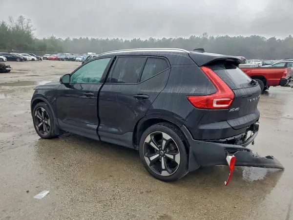 YV4162UK0K2120492 2019 VOLVO XC40 - Image 2