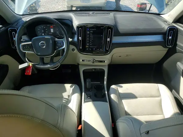 YV4162UK0K2144873 2019 VOLVO XC40 - Image 8