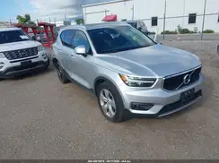 YV4162UK0K2146851 2019 VOLVO XC40