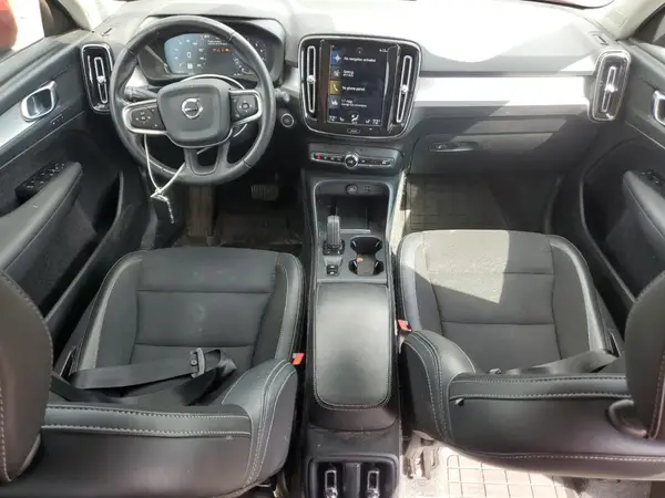 YV4162UK0L2268420 2020 VOLVO XC40 - Image 8