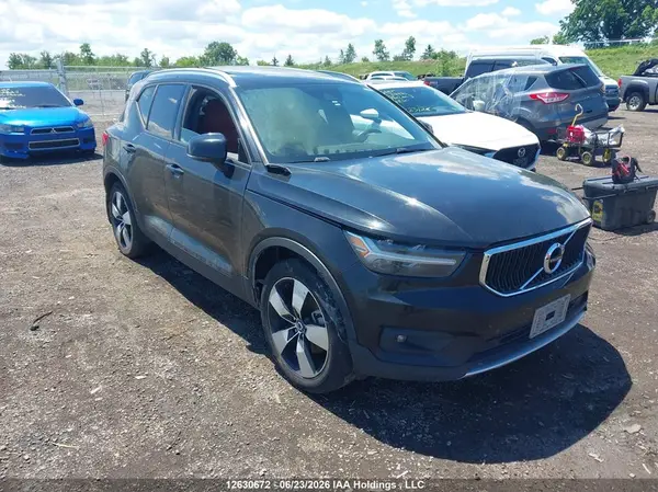 YV4162UK0L2337137 2020 VOLVO XC40 - Image 1