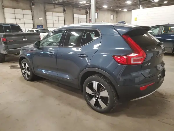 YV4162UK0M2454640 2021 VOLVO XC40 - Image 2