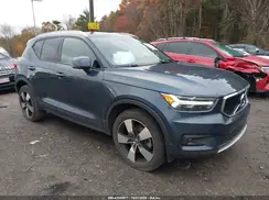 YV4162UK0M2563356 2021 VOLVO XC40