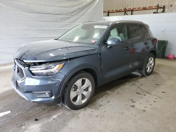 YV4162UK0M2595918 2021 VOLVO XC40 - Image 1
