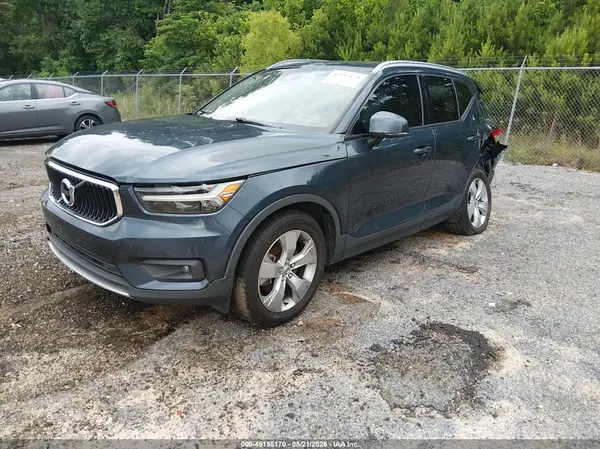 YV4162UK0M2598897 2021 VOLVO XC40 - Image 2