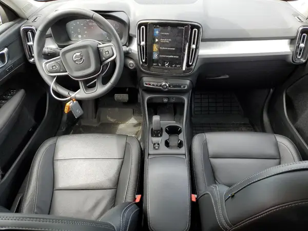 YV4162UK0N2647095 2022 VOLVO XC40 - Image 8