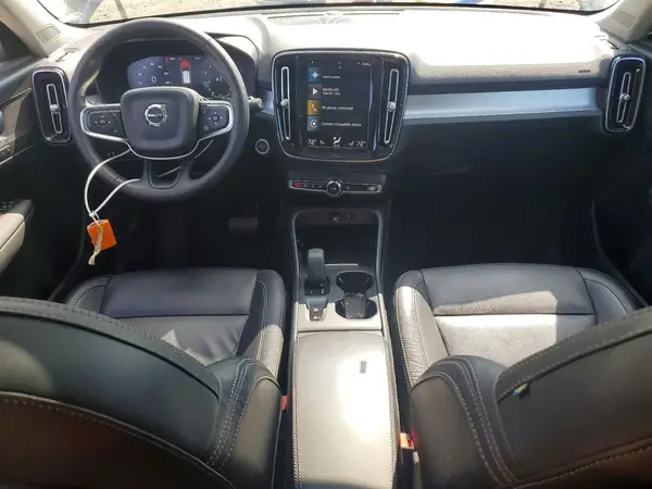 YV4162UK0N2739145 2022 VOLVO XC40 - Image 8